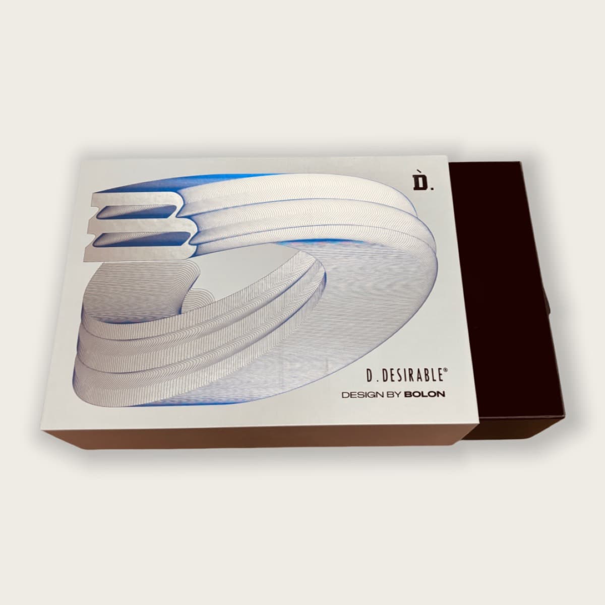 Drawer-style color-printed headphone box
